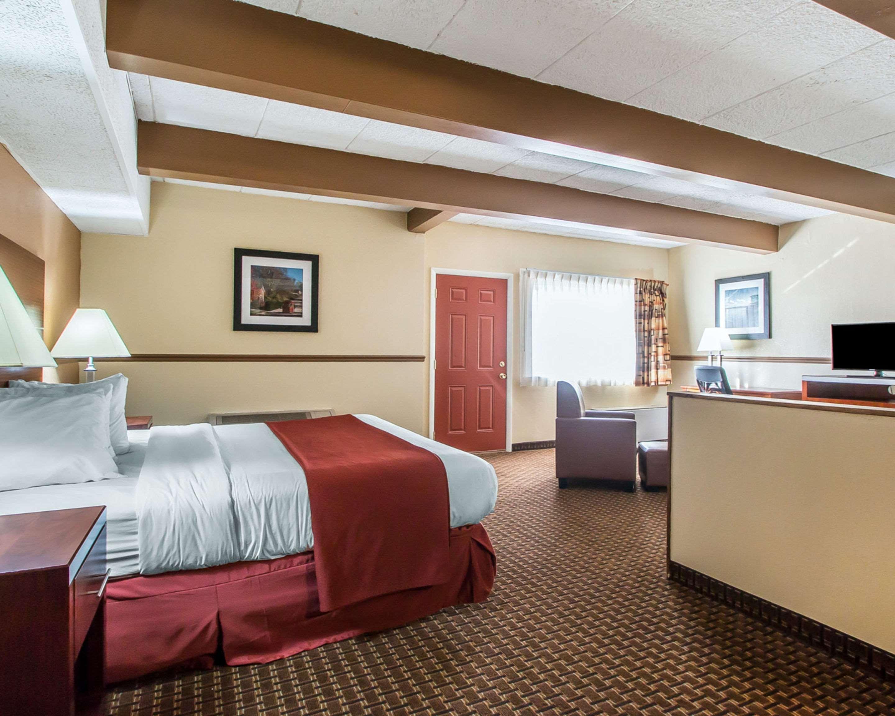 Quality Inn East Dubuque Extérieur photo