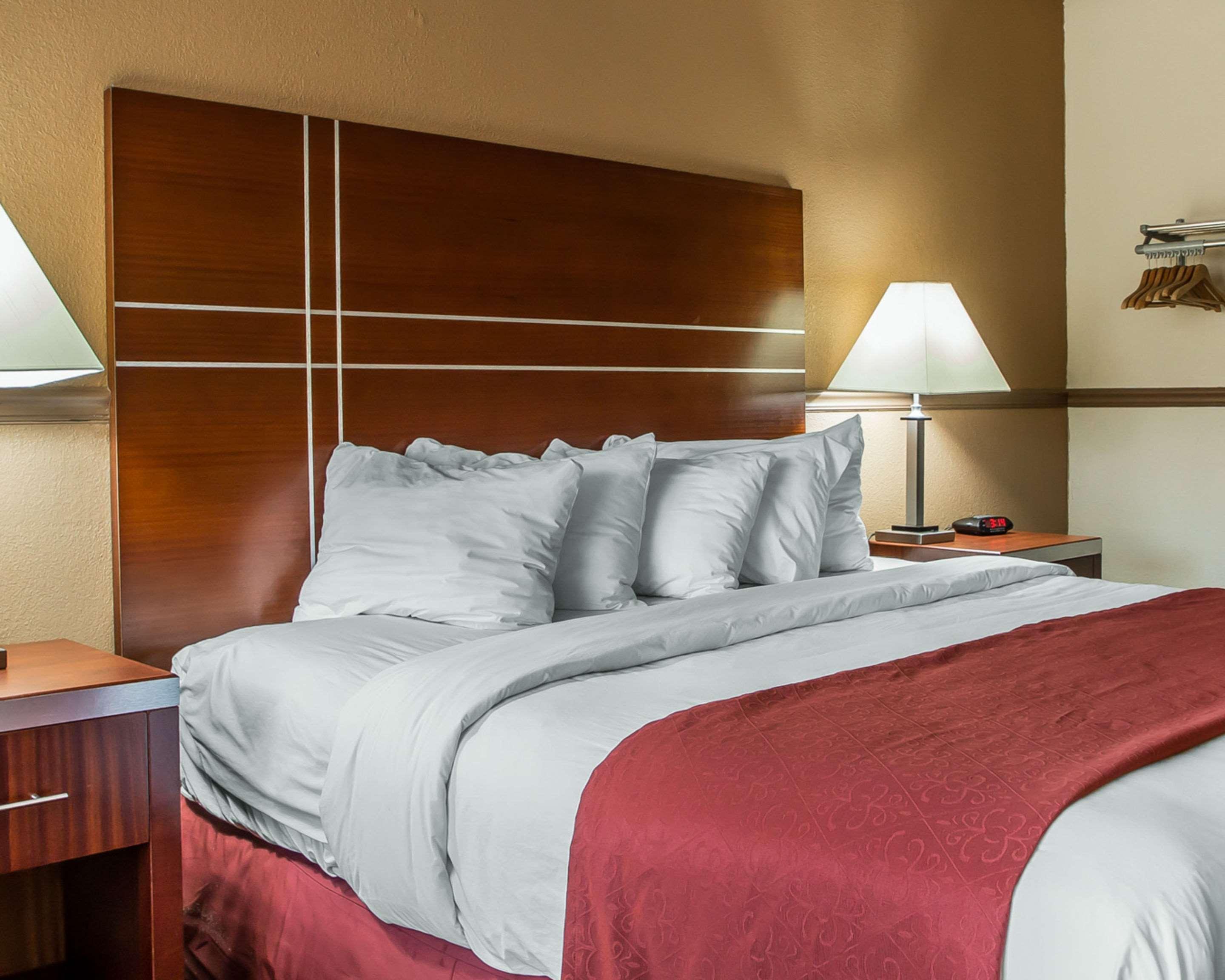 Quality Inn East Dubuque Extérieur photo