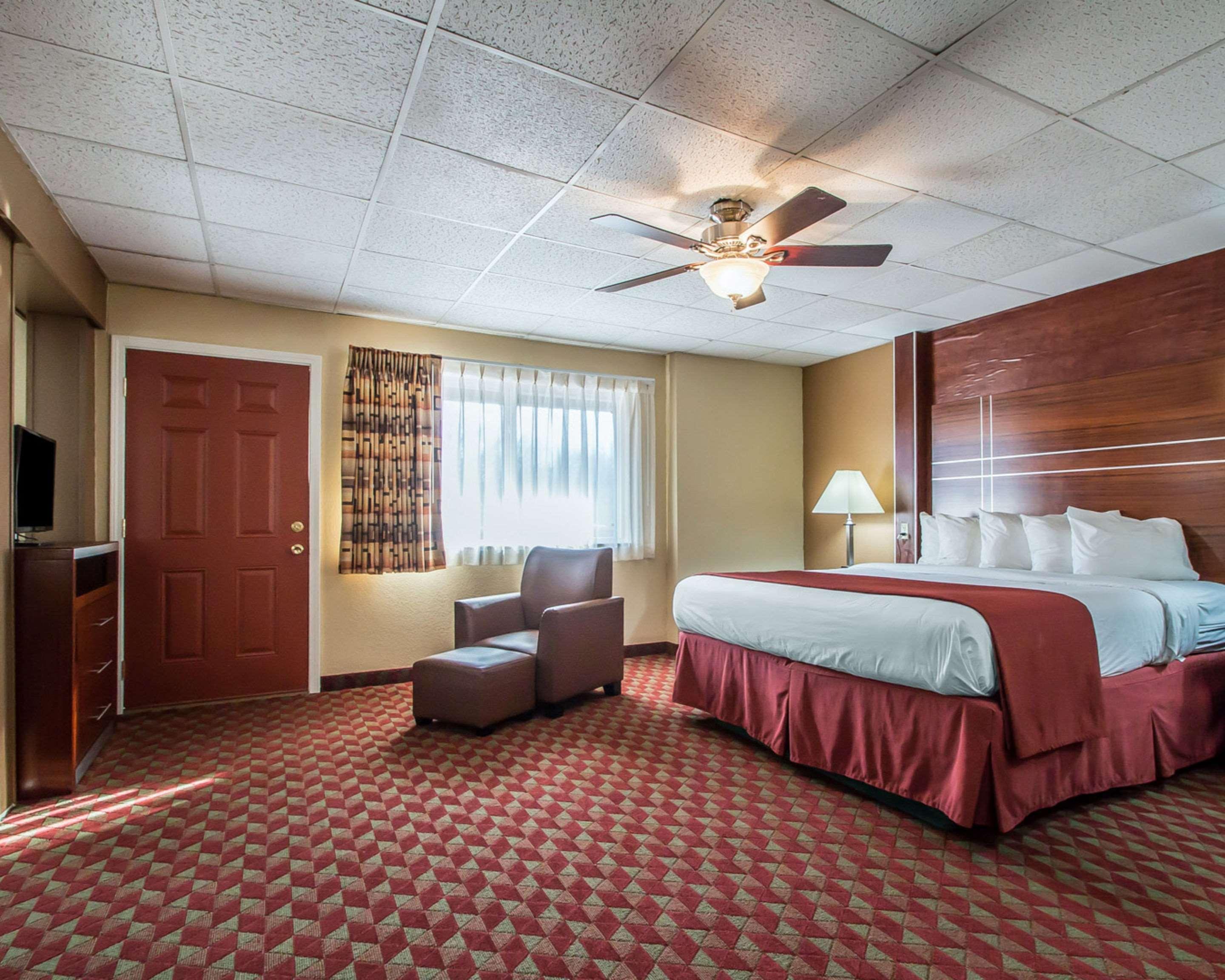 Quality Inn East Dubuque Extérieur photo