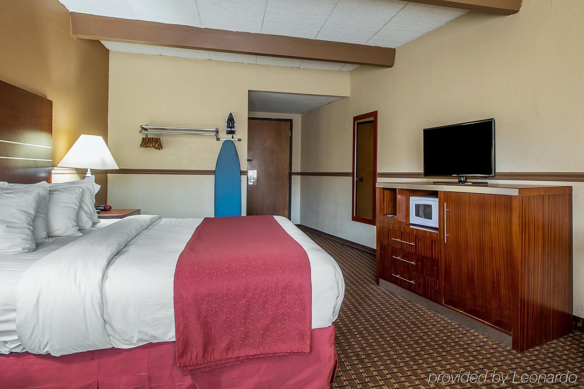 Quality Inn East Dubuque Extérieur photo