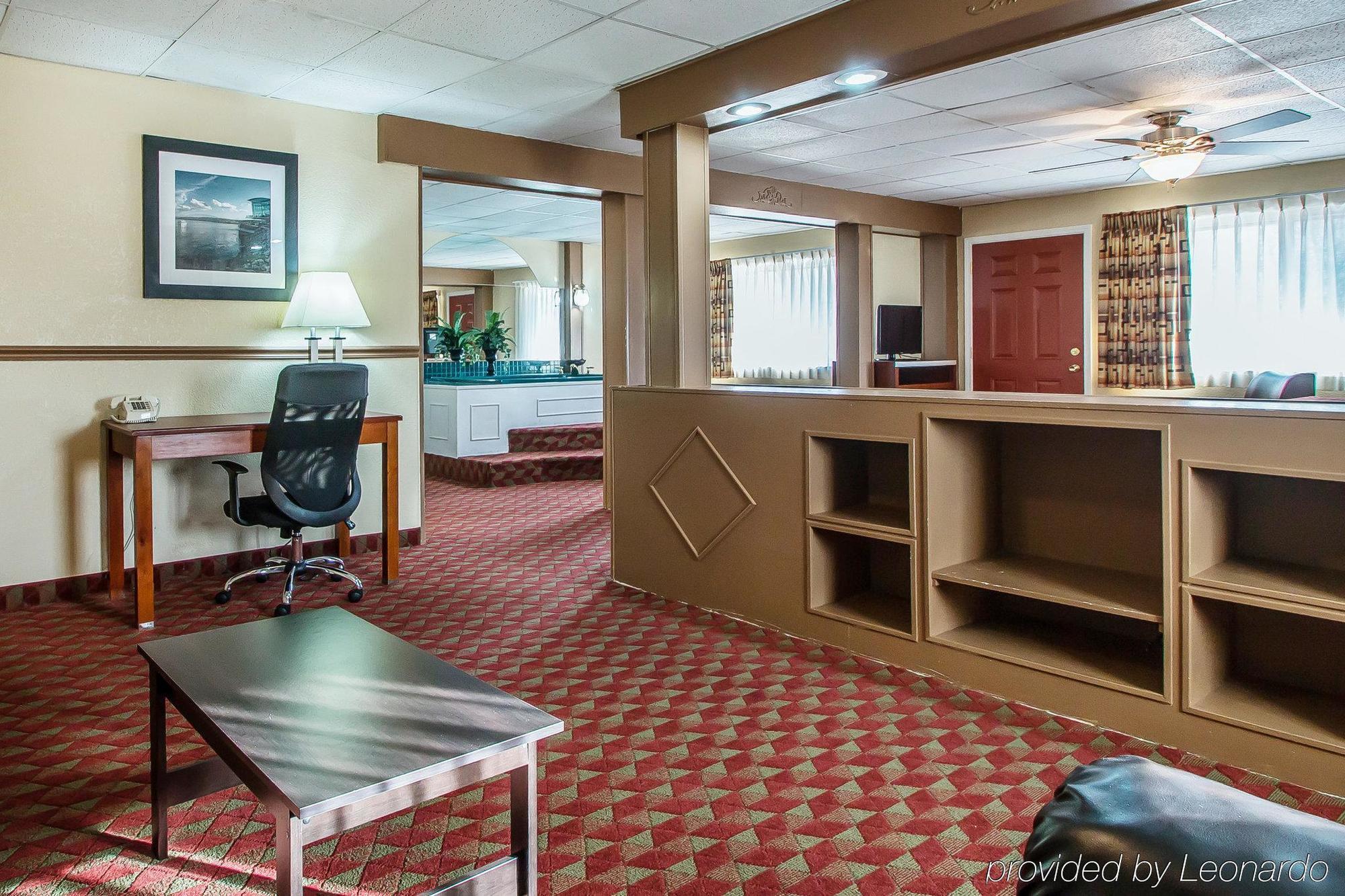 Quality Inn East Dubuque Extérieur photo