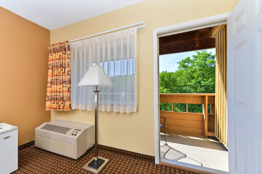 Quality Inn East Dubuque Extérieur photo