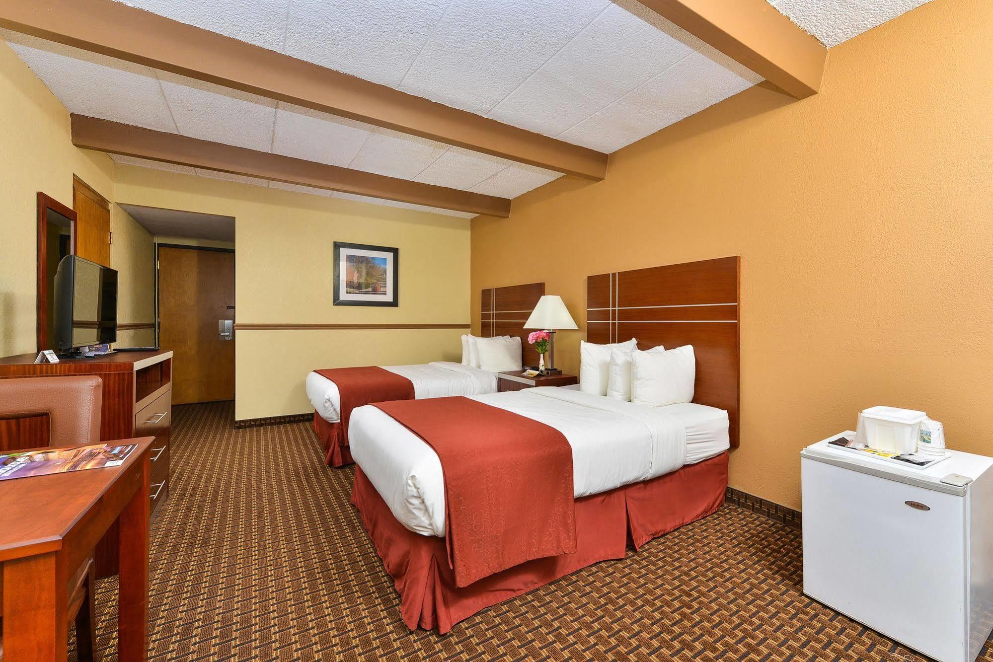 Quality Inn East Dubuque Extérieur photo